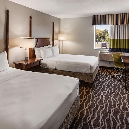 Bliss Point Inn & Suites New Buffalo Bagian luar foto