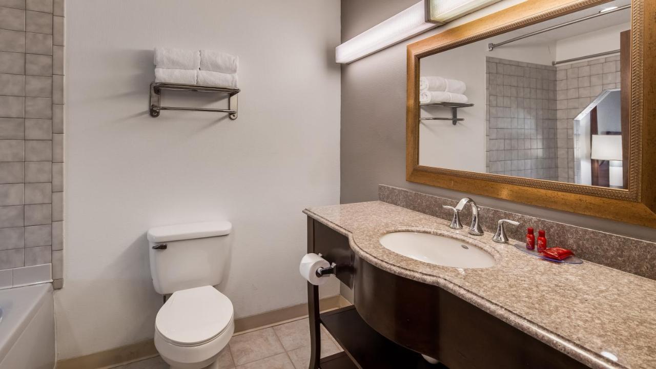 Bliss Point Inn & Suites New Buffalo Bagian luar foto