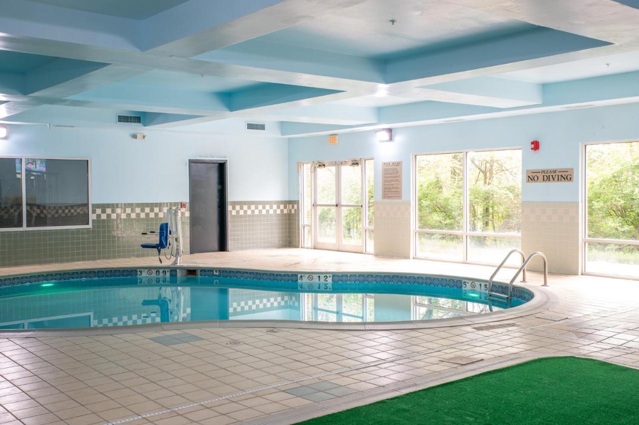 Bliss Point Inn & Suites New Buffalo Bagian luar foto